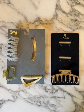 NWT Berry Hair Claw Clip Bundle 4 Clips (2 oversized, Rectangle and Triangle)